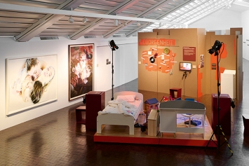 doing family, Kinderzimmer der Familie ­Baldenstein, 2022, Ausstellungsansicht Vögele Kulturzentrum. Foto: Katharina Wernli