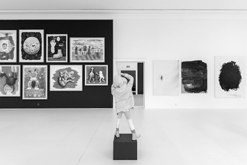‹Kunststipendien der Stadt Zürich›, Ausstellungs­ansicht Helmhaus Zürich, mit Werken von Karoline Schreiber, Eva Gadient und Dominic Michel. Foto: Zoe Tempest
